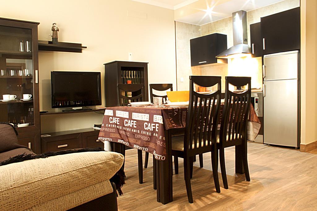 Apartamentos Turisticos Cullar Vega Δωμάτιο φωτογραφία